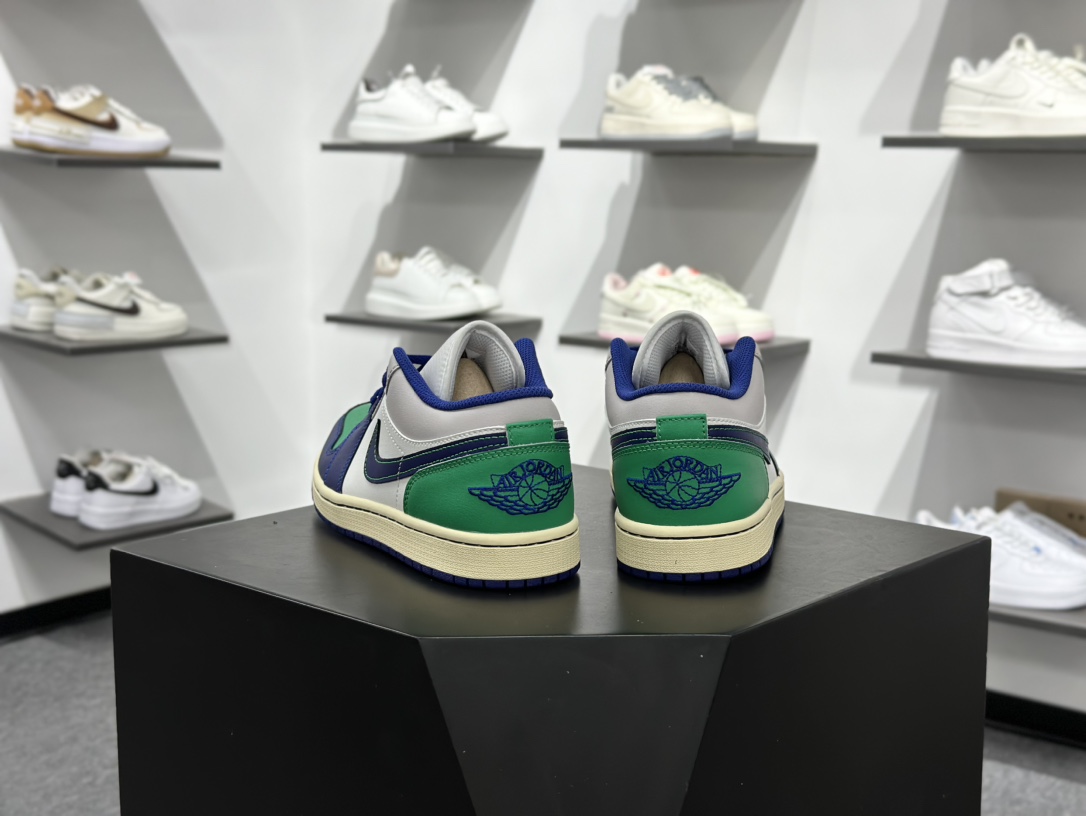 220 Air Jordan 1 Low白绿蓝 553558-147-Chinese UA Cheap High Quatity Brand Clothes Bags handbags Sneakers wholesale wholesaler seller from China Factory suppliers Fashion Clothing Shoes best Quality Beautiful Price 220 Air Jordan 1 Low白绿蓝 553558-147