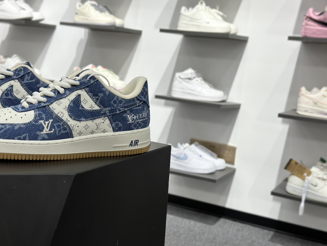 260 Nike Air Force 1‘07 Low LV联名 白海军蓝 空军一号低帮休闲板鞋 YF9511-813
