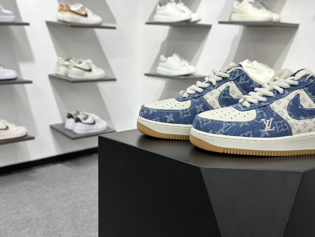 260 Nike Air Force 1‘07 Low LV联名 白海军蓝 空军一号低帮休闲板鞋 YF9511-813