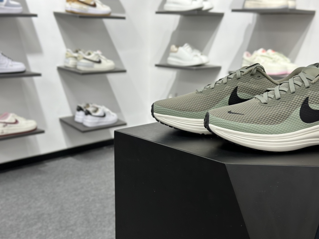 180 Nike REVOLUTION 8 跑步鞋 HJ9198-300-Chinese UA Cheap High Quatity Brand Clothes Bags handbags Sneakers wholesale wholesaler seller from China Factory suppliers Fashion Clothing Shoes best Quality Beautiful Price 180 Nike REVOLUTION 8 跑步鞋 HJ9198-300