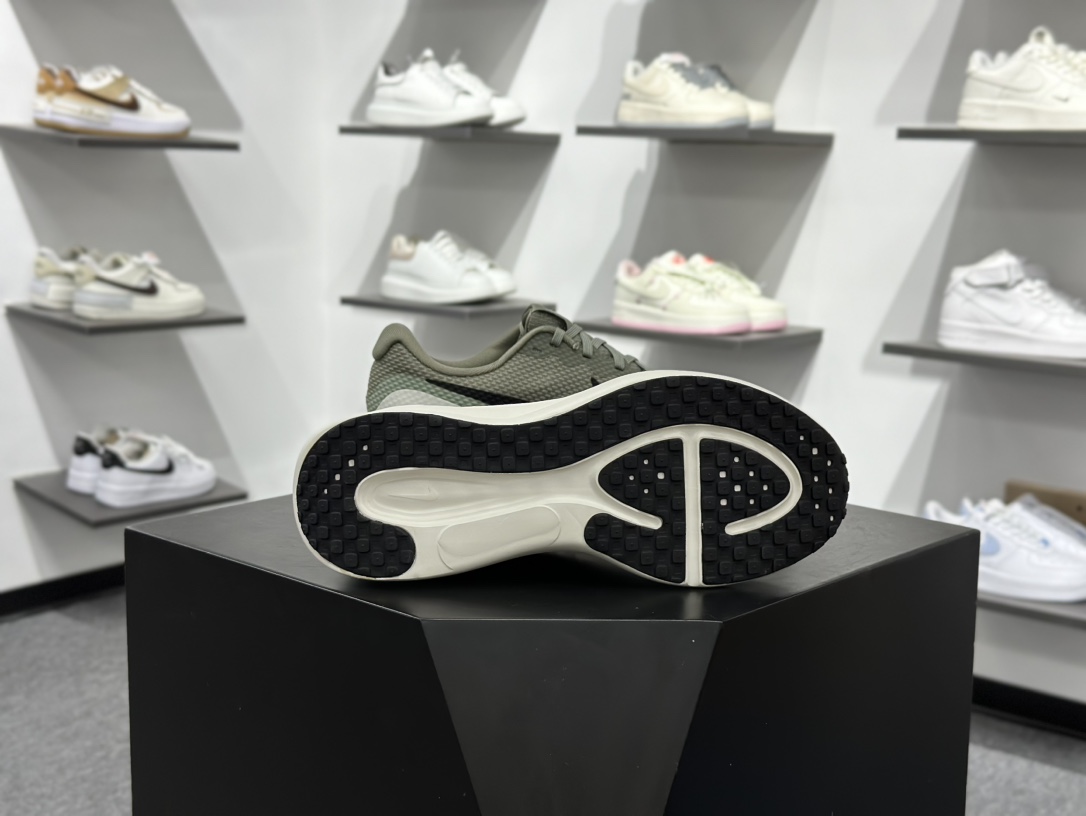 180 Nike REVOLUTION 8 跑步鞋 HJ9198-300-Chinese UA Cheap High Quatity Brand Clothes Bags handbags Sneakers wholesale wholesaler seller from China Factory suppliers Fashion Clothing Shoes best Quality Beautiful Price 180 Nike REVOLUTION 8 跑步鞋 HJ9198-300