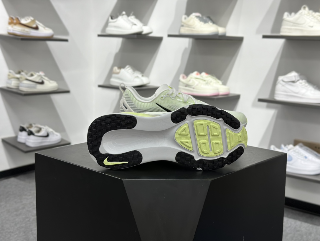 180 Nike Air Zoom Vomero Plus 全新科技提前原鞋开发 运动跑鞋 HM6804-107-Chinese UA Cheap High Quatity Brand Clothes Bags handbags Sneakers wholesale wholesaler seller from China Factory suppliers Fashion Clothing Shoes best Quality Beautiful Price 180 Nike Air Zoom Vomero Plus 全新科技提前原鞋开发 运动跑鞋 HM6804-107