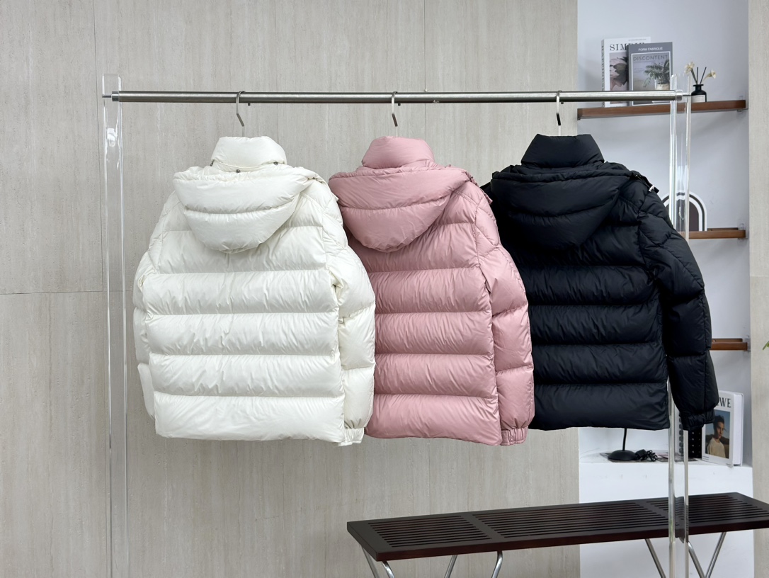 Moncler Hanovcrtan Matte Down Jacket | Detachable Hood, Functional Details 4 i1759226111 1332 0