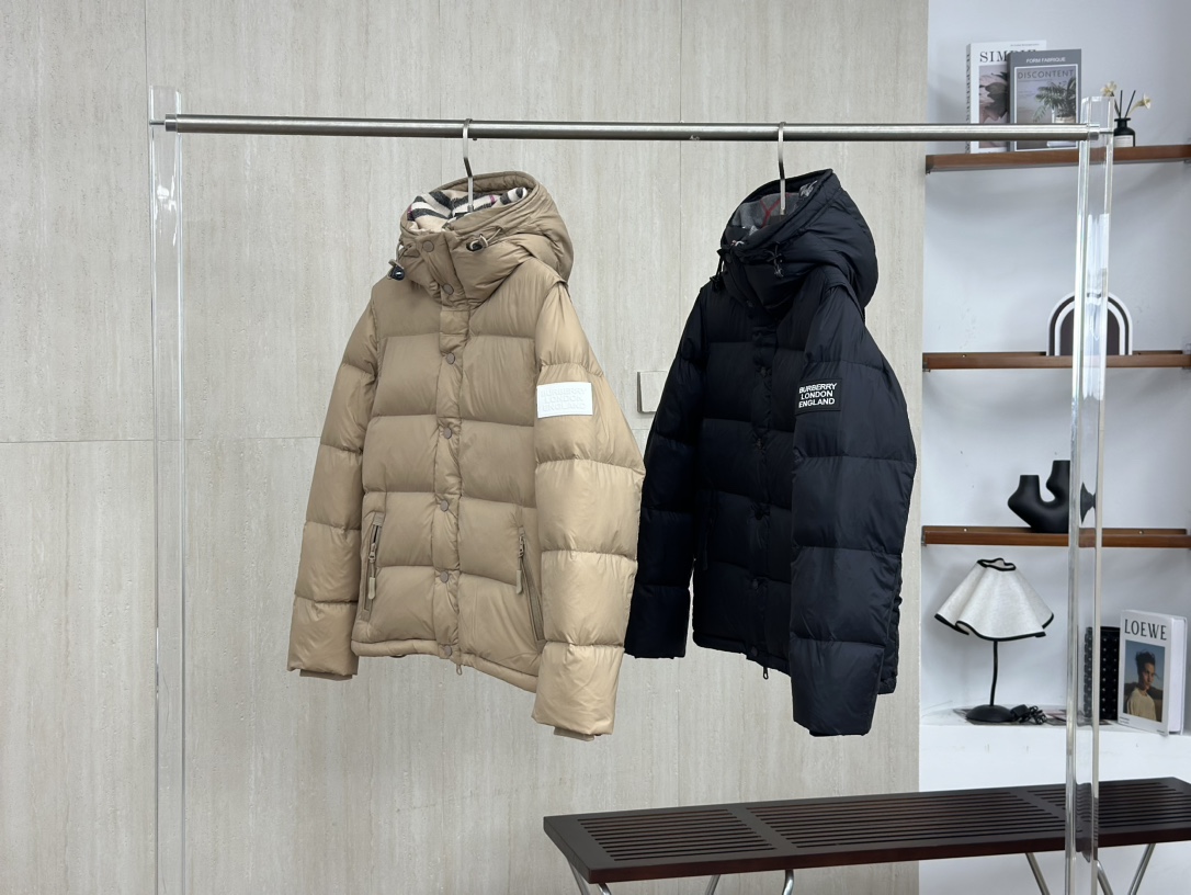 Burberry Detachable Sleeve Hooded Down Jacket | Vintage Check Lining | Unisex 3 i1759236061 2533 3