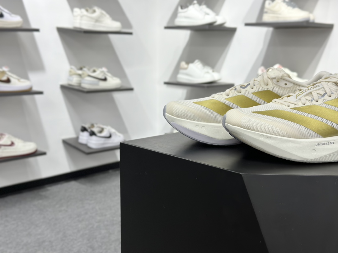 220 Adidas Adizero Boston 13 轻盈跑鞋 超轻发泡底 缓震透气跑步鞋 JS4947