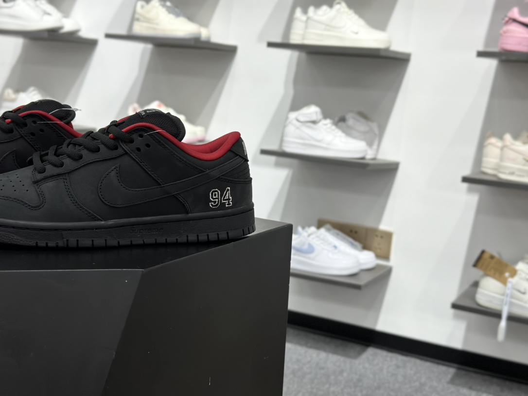 320 Supreme x NK Dunk Low SUP联名款 低帮休闲滑板鞋 HQ8487-001