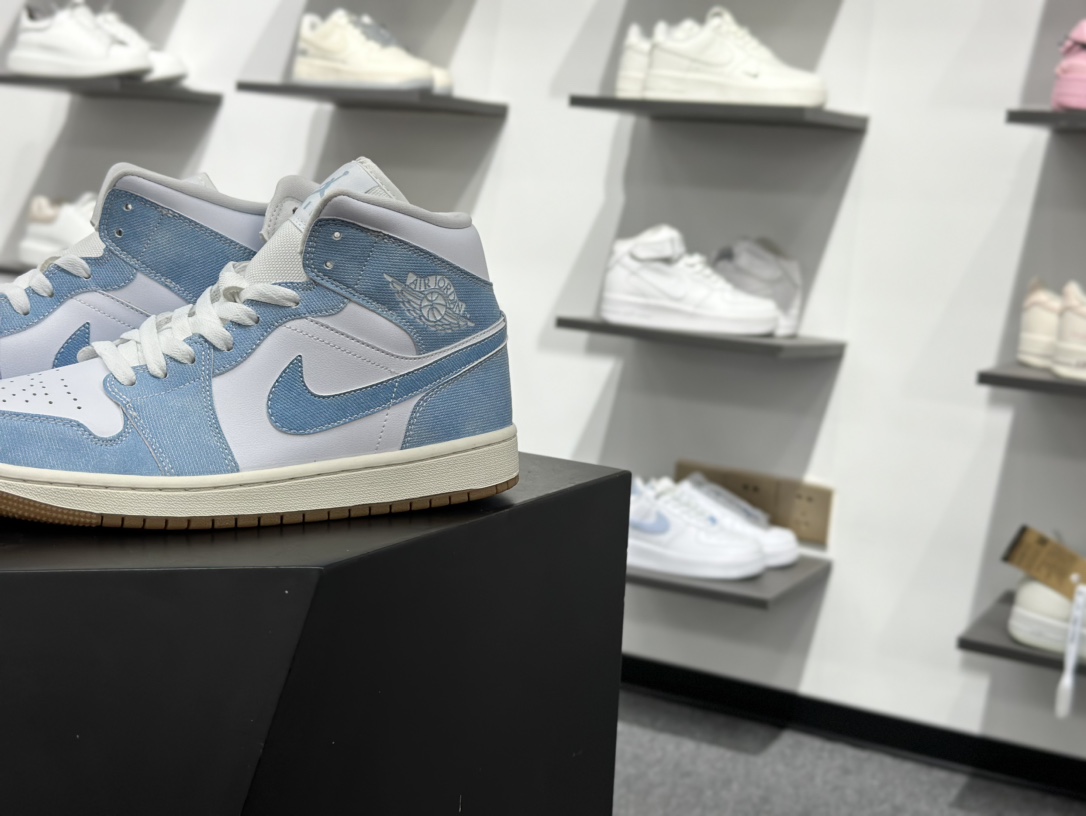 200 Nike AIR JORDAN 1 MID AJ1 乔1 耐克 低帮文化篮球鞋 HQ2005-100