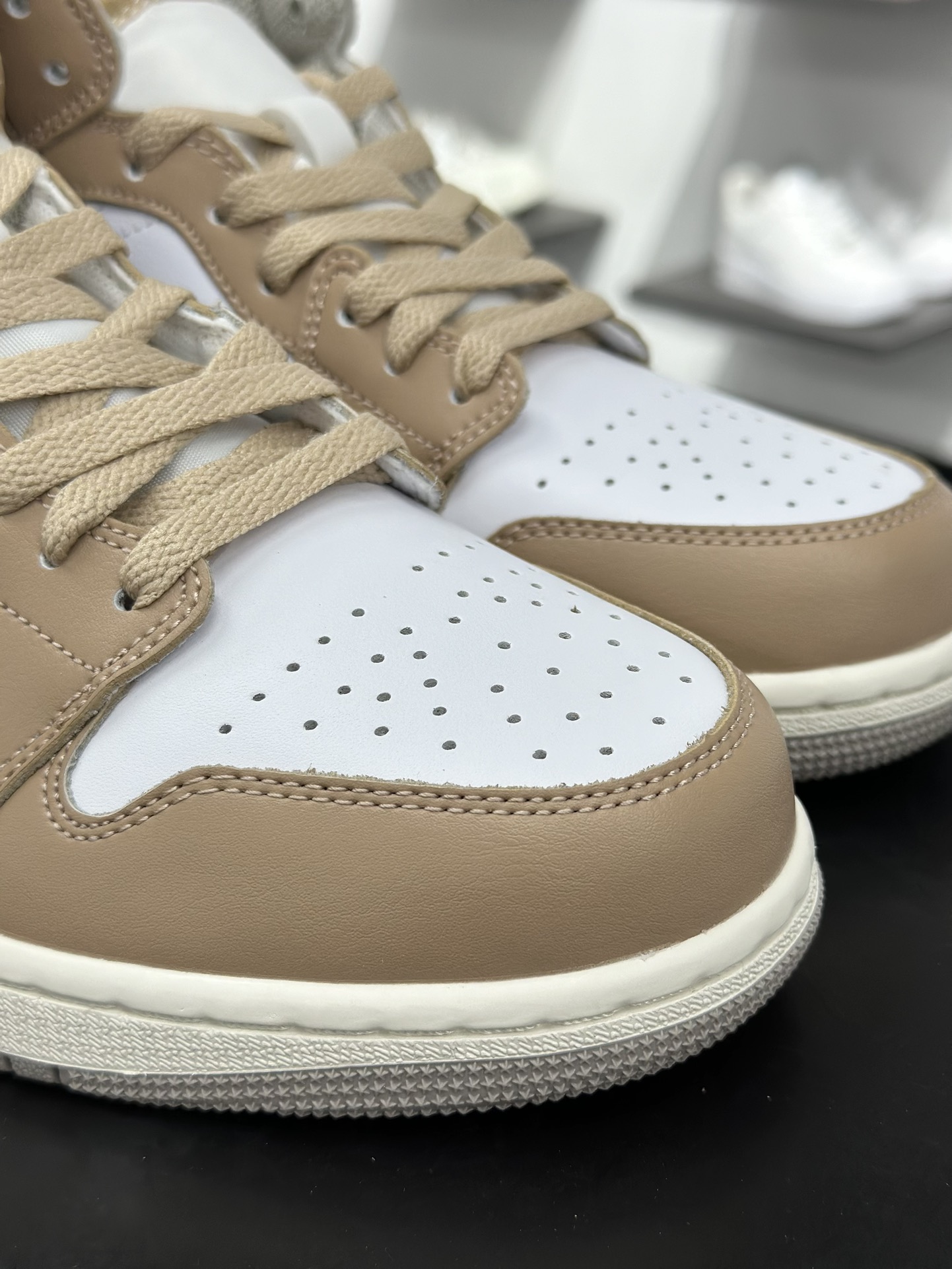 200 Nike AIR JORDAN 1 MID AJ1 乔1 耐克 低帮文化篮球鞋 DQ8426-200