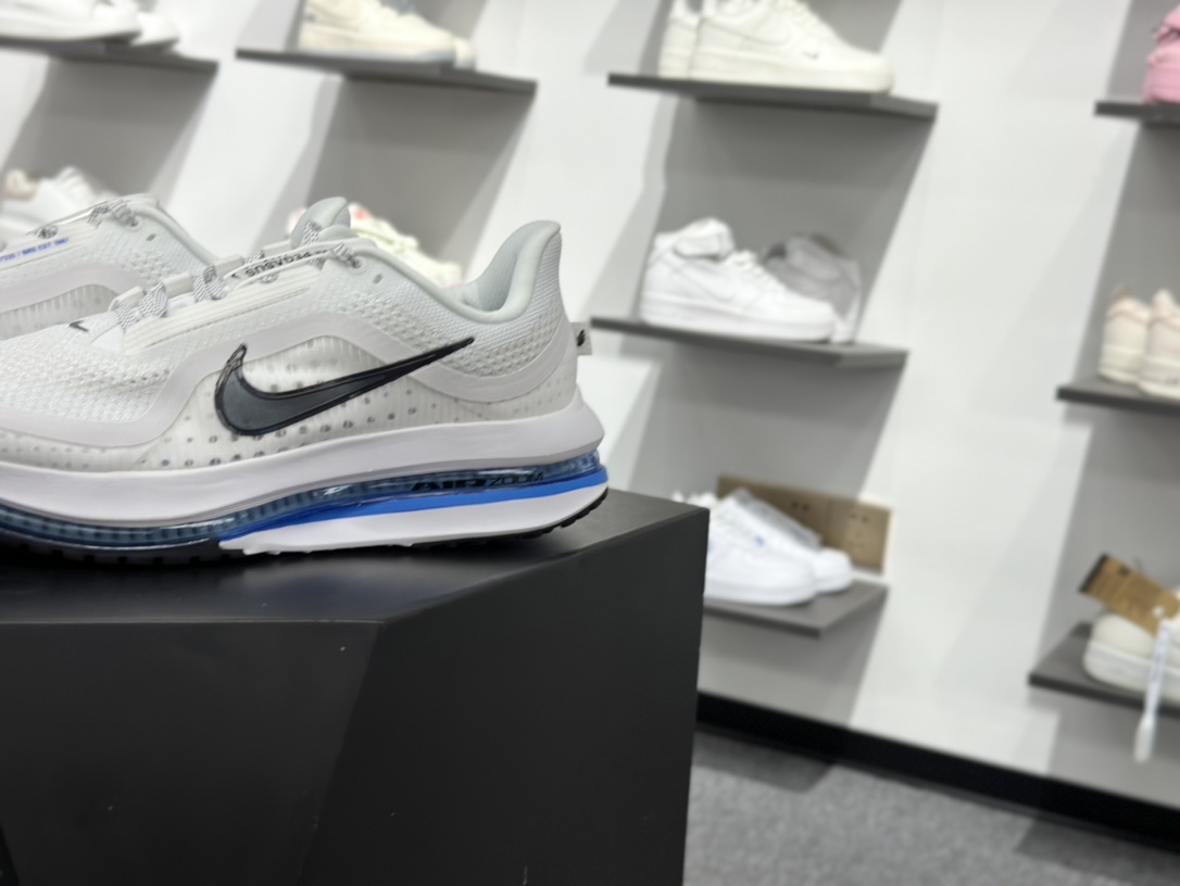 260 Nike Air Zoom Pegasus Premium 耐克 新款气垫缓震休闲跑步鞋 HQ2592-104