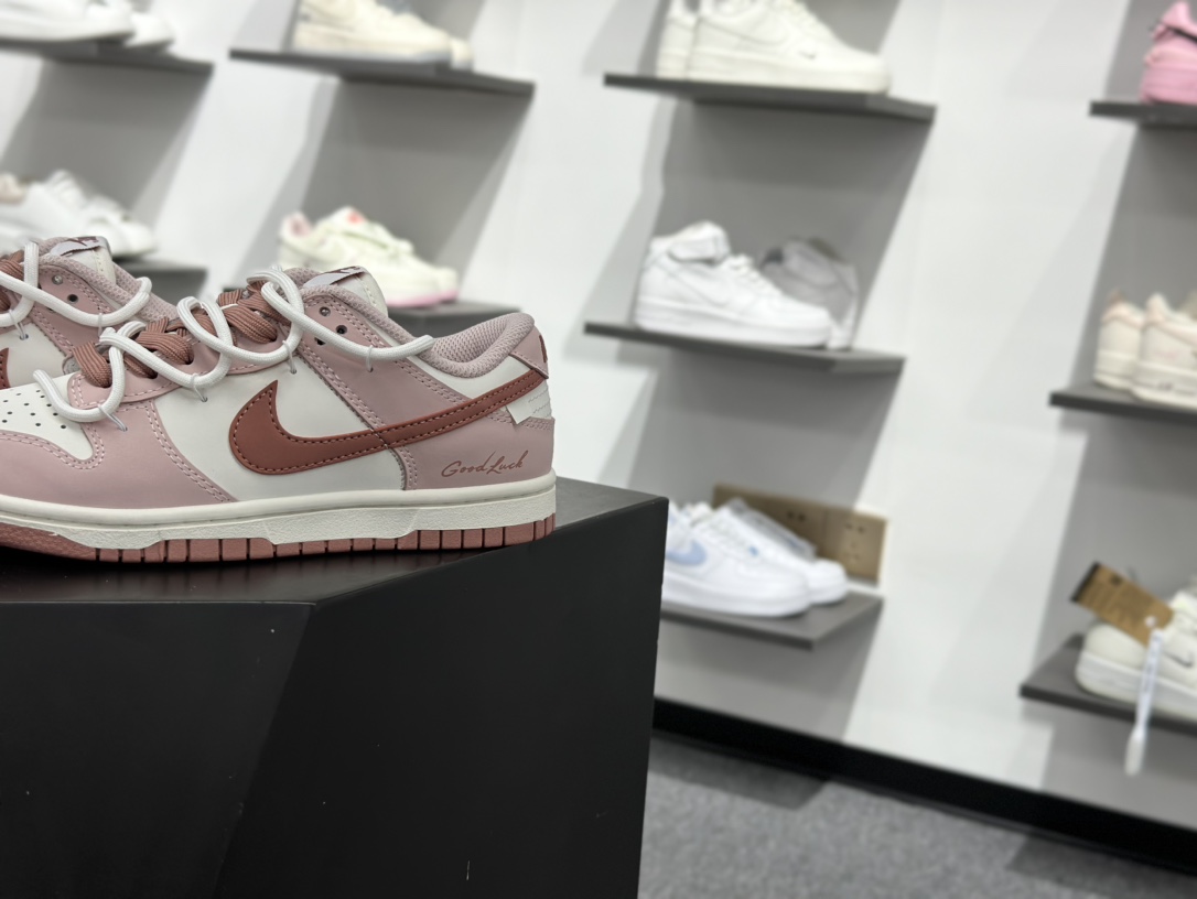 280 Nike SB Dunk Low ”Just Do It”联名纯 PC0528-105