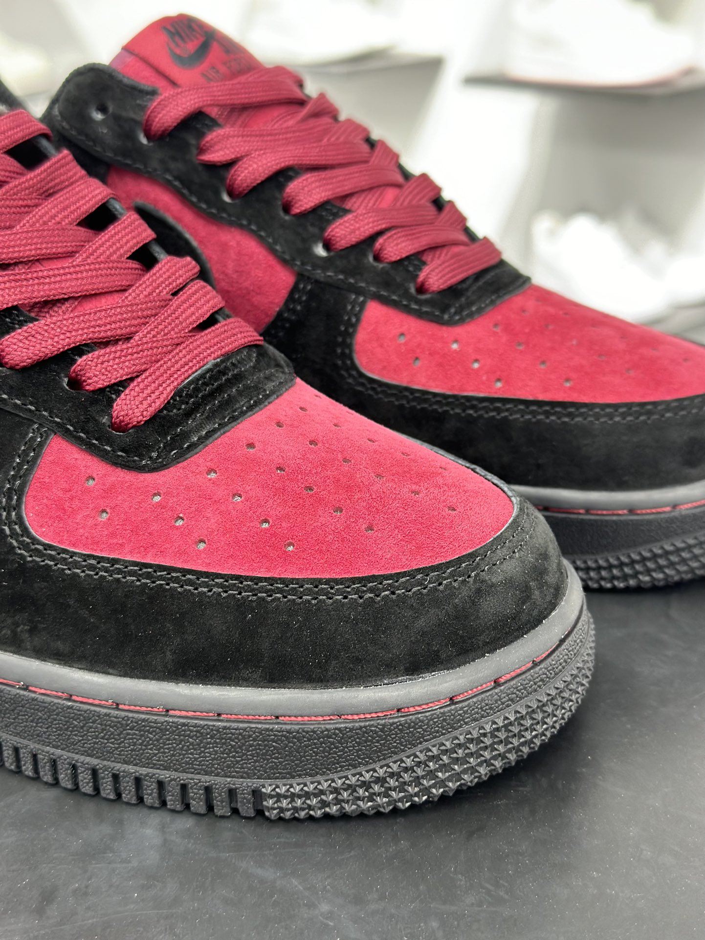 240 Nike Air Force 1 Low 07 科比 黑红 CW2288-111