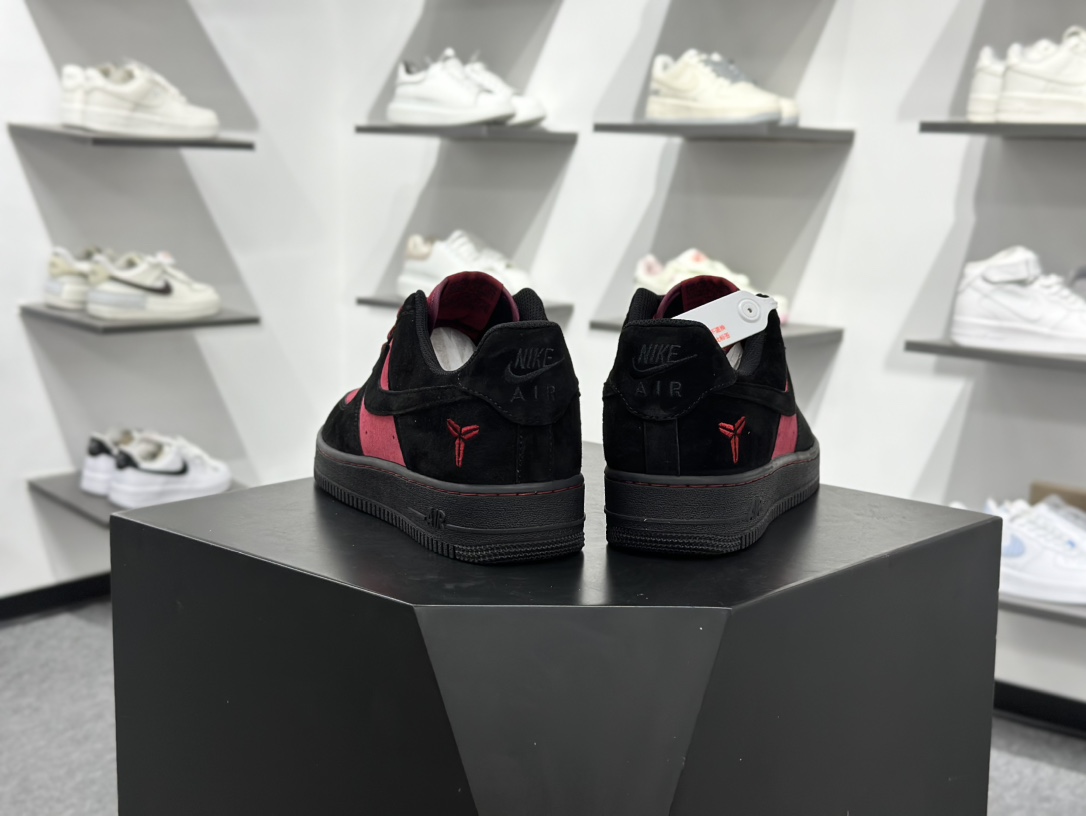 240 Nike Air Force 1 Low 07 科比 黑红 CW2288-111