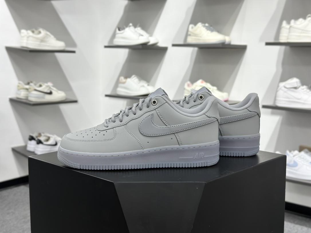 200 Nk Air Force 1‘07 Low 空军一号低帮休闲板鞋 CJ9197-002