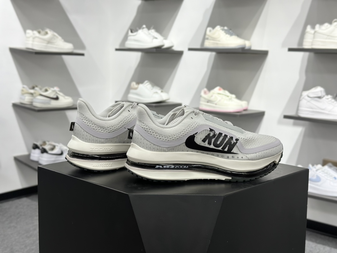 180 Nike Air Zoom Pegasus Premium RUN 耐克 新款气垫缓震休闲跑步鞋 IH2288-001