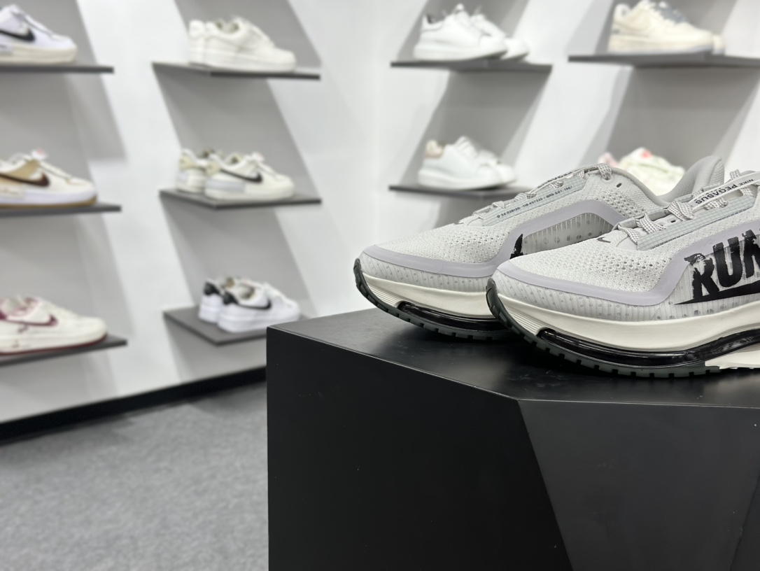 180 Nike Air Zoom Pegasus Premium RUN 耐克 新款气垫缓震休闲跑步鞋 IH2288-001