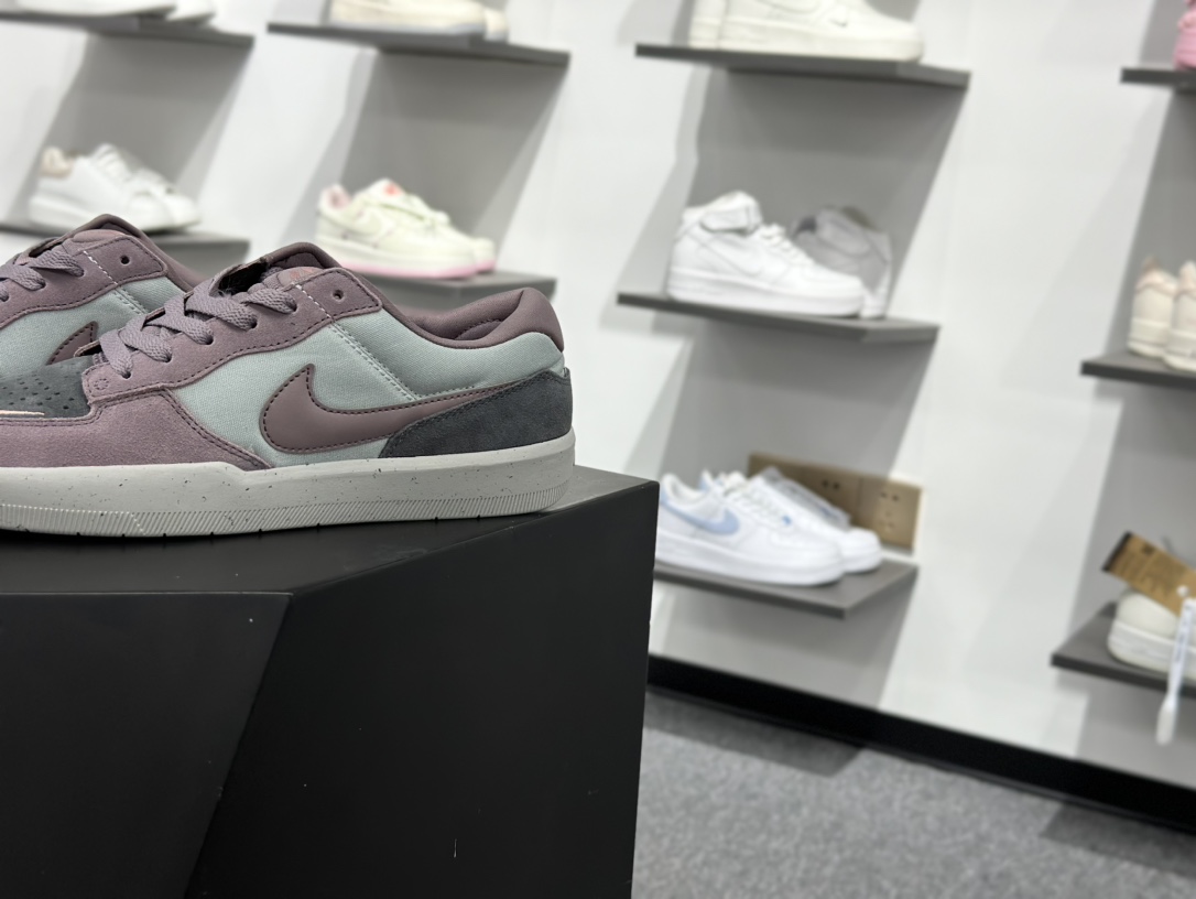 160 Nk SB Force 58 简版复古滑板鞋 DV5477-010