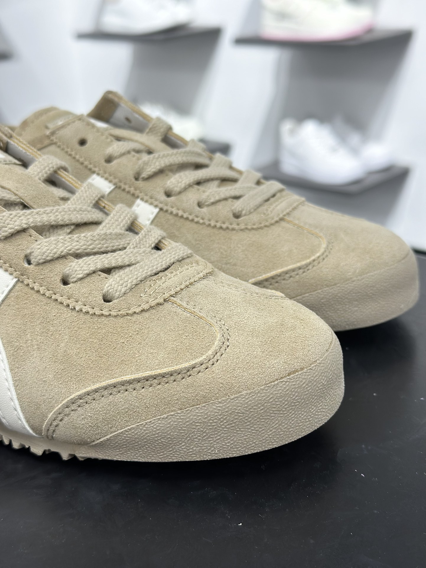 160 Asics Onitsuka Tiger MEXICO 66 亚瑟士鬼冢虎复古经典板鞋 1183C520-201