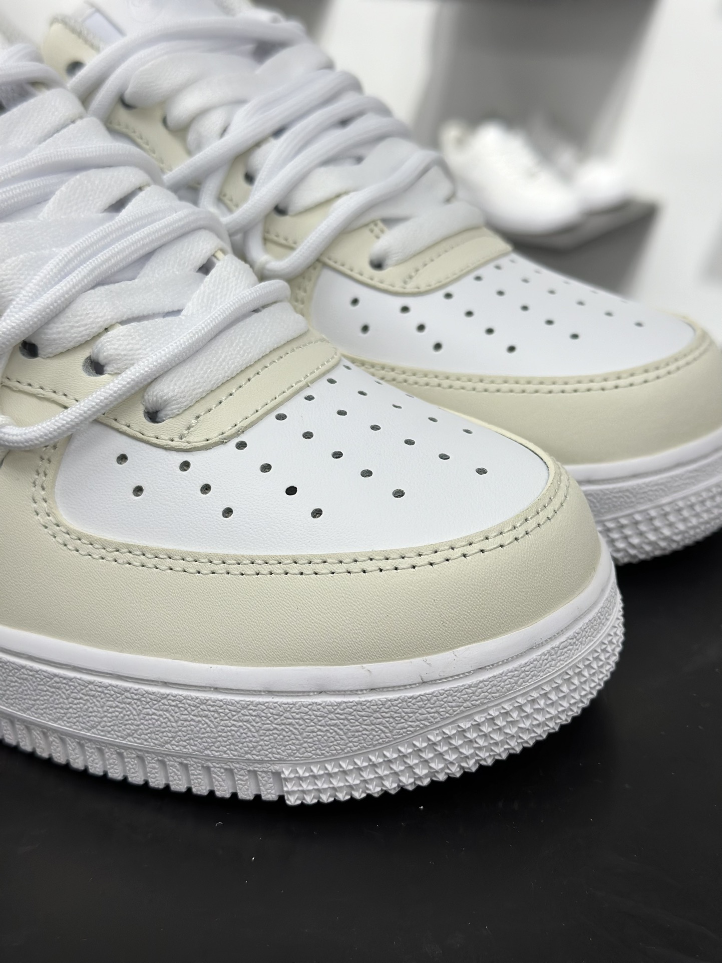 260 Nike Air Force 1‘07 Low 柠盐气泡水 空军一号低帮休闲板鞋 ZH0316-111-Chinese UA Cheap High Quatity Brand Clothes Bags handbags Sneakers wholesale wholesaler seller from China Factory suppliers Fashion Clothing Shoes best Quality Beautiful Price 260 Nike Air Force 1‘07 Low 柠盐气泡水 空军一号低帮休闲板鞋 ZH0316-111