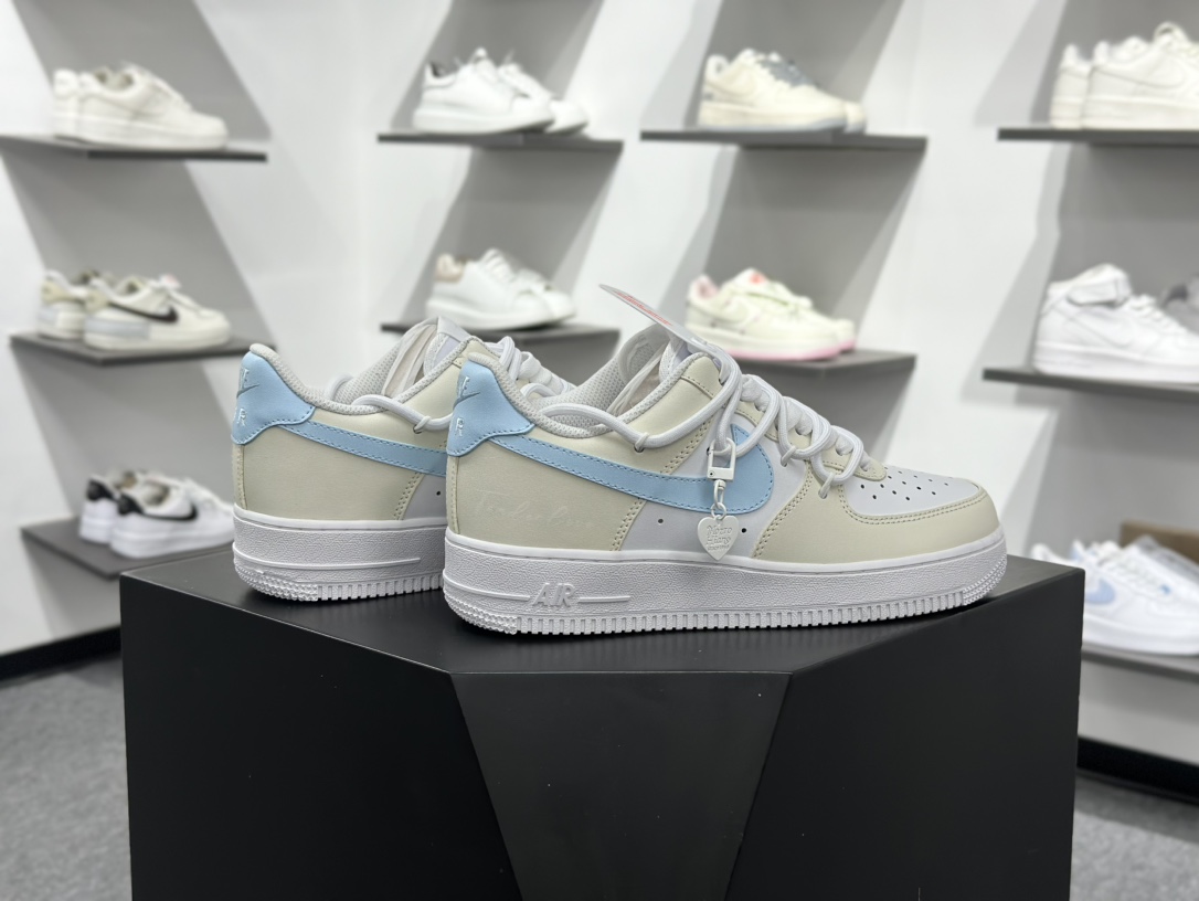 260 Nike Air Force 1‘07 Low 柠盐气泡水 空军一号低帮休闲板鞋 ZH0316-111-Chinese UA Cheap High Quatity Brand Clothes Bags handbags Sneakers wholesale wholesaler seller from China Factory suppliers Fashion Clothing Shoes best Quality Beautiful Price 260 Nike Air Force 1‘07 Low 柠盐气泡水 空军一号低帮休闲板鞋 ZH0316-111