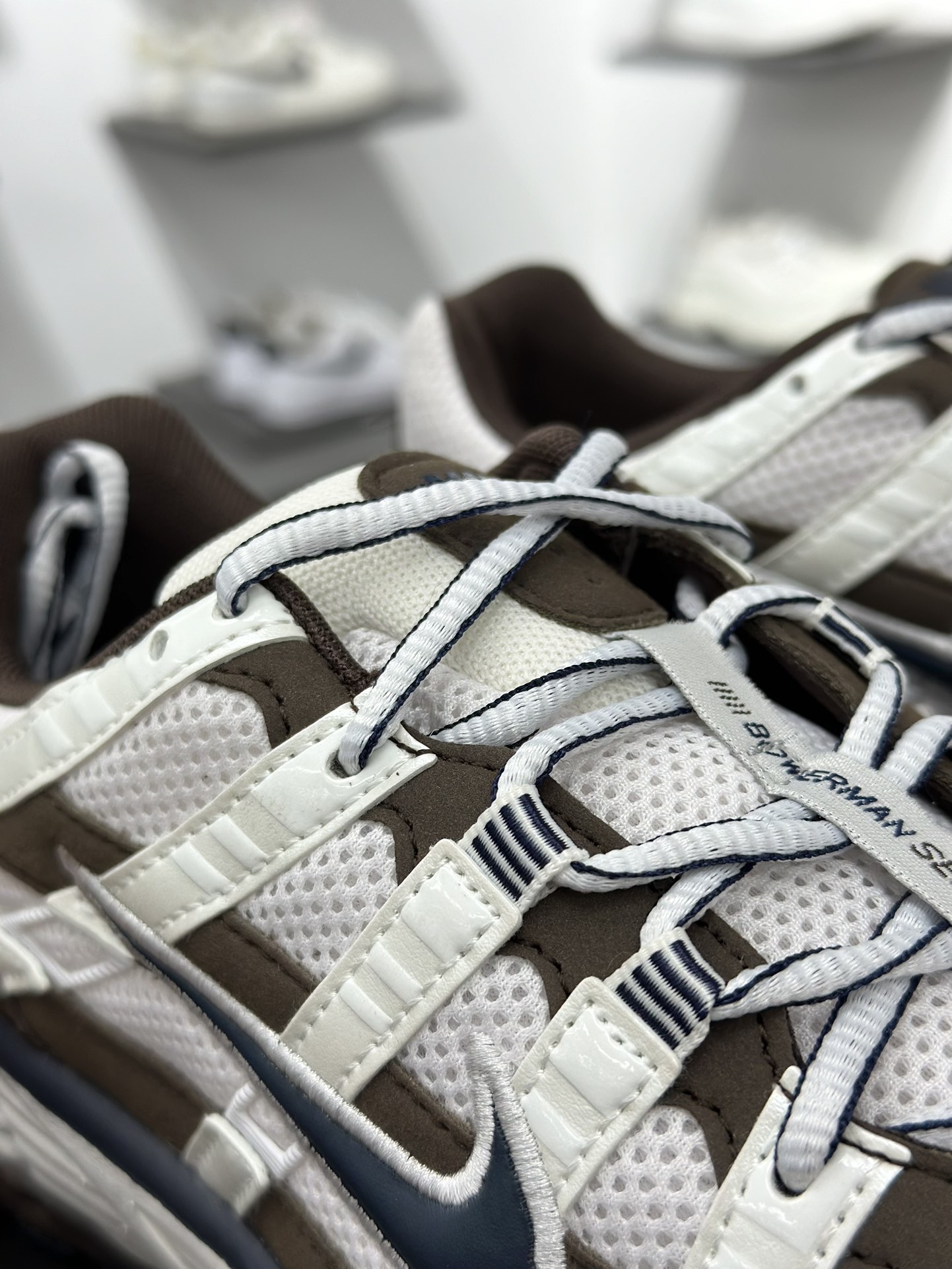 200 Nike P-6000 P 复古休闲运动老爹鞋 HV8972-001