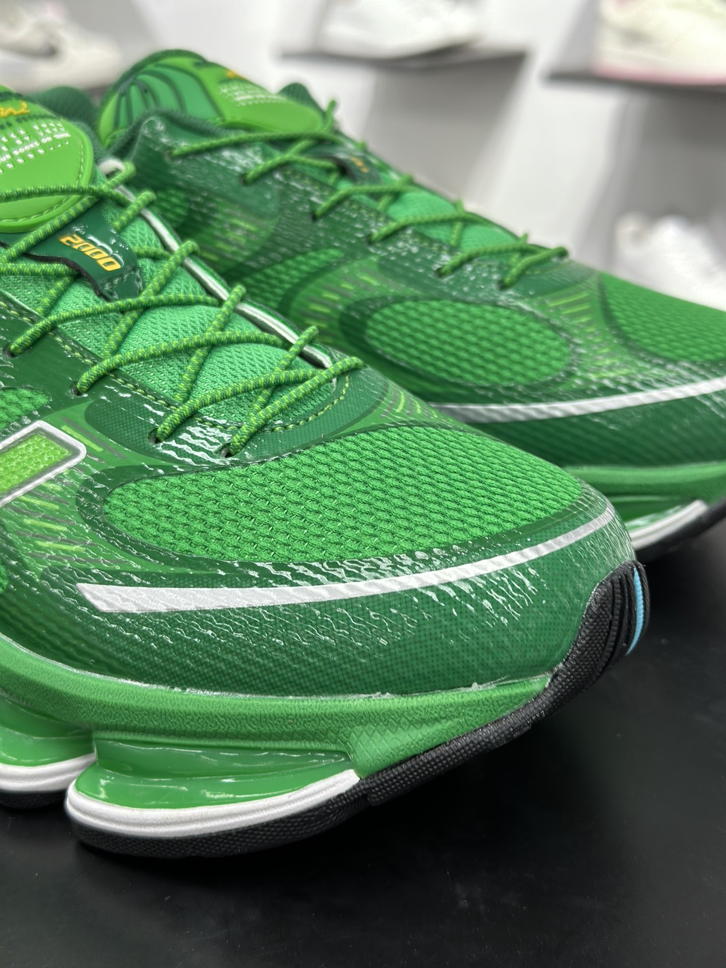 220 全新C版舒适脚感，成为2025年复古潮流爱好的推荐单品 U2000ME