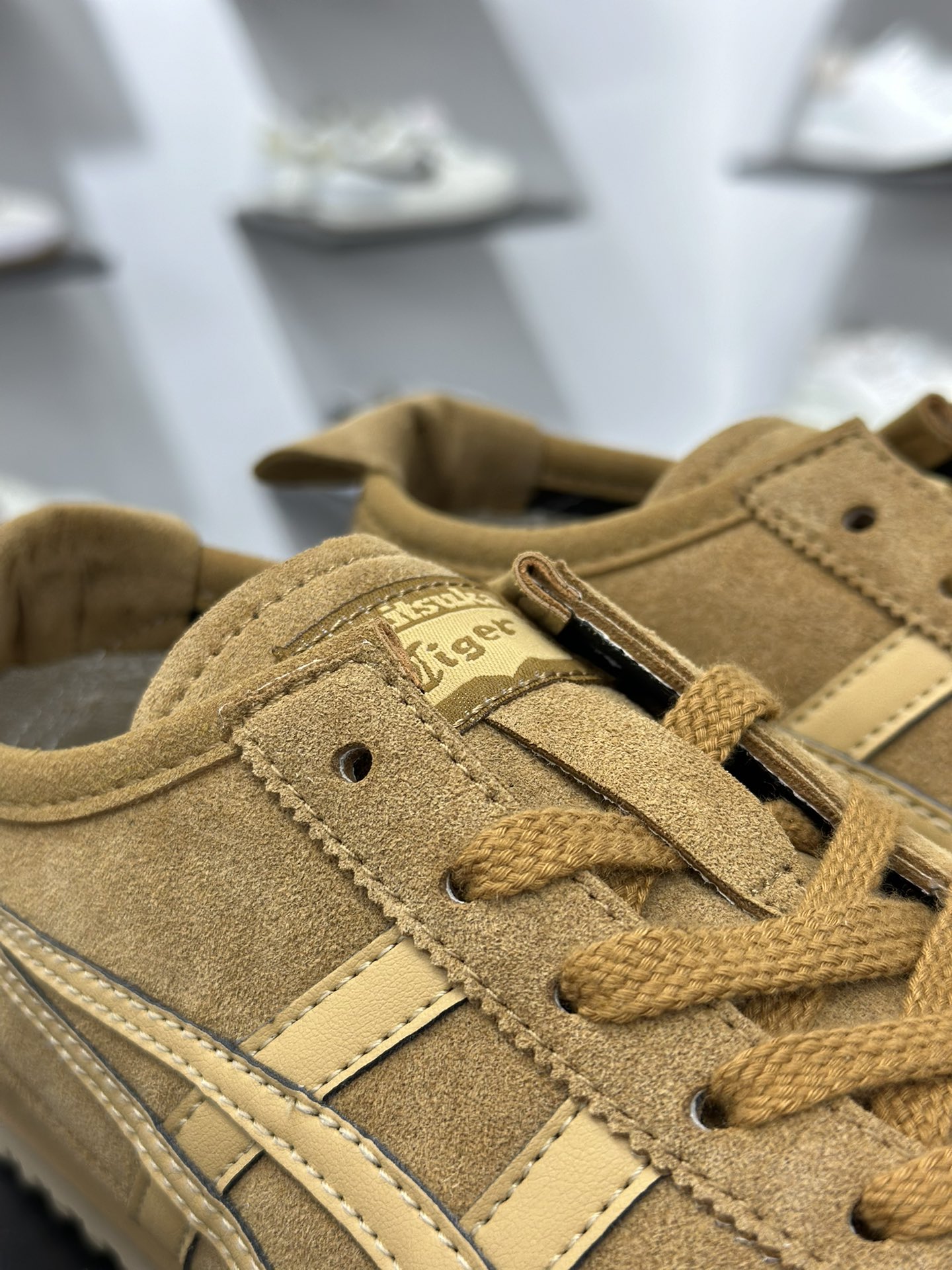 160 Asics Onitsuka Tiger MEXICO 66 亚瑟士鬼冢虎复古经典板鞋 1183C520-201