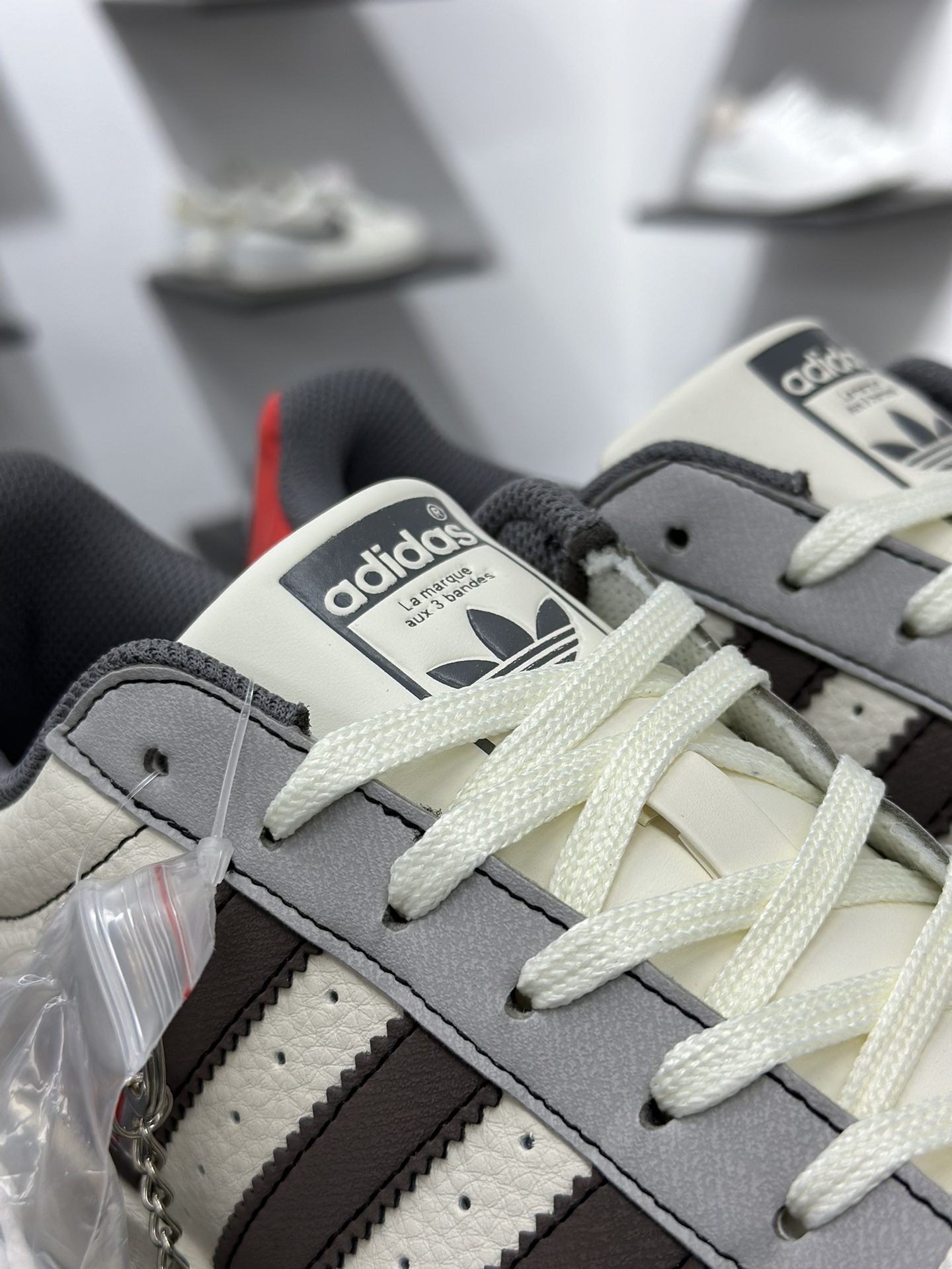 240 定制版AD Originals HIRANDAx 贝壳头联名 QF5801