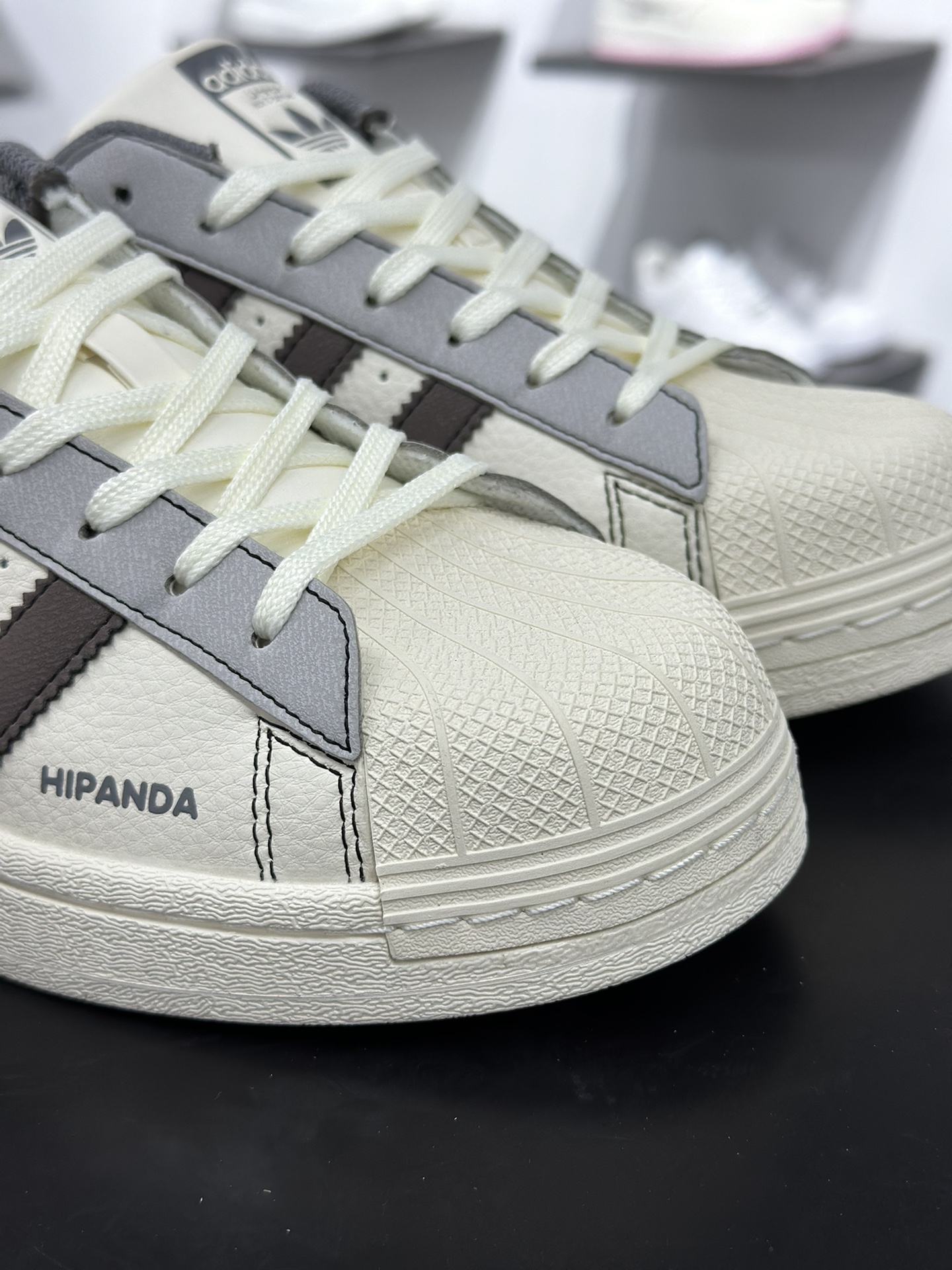 240 定制版AD Originals HIRANDAx 贝壳头联名 QF5801