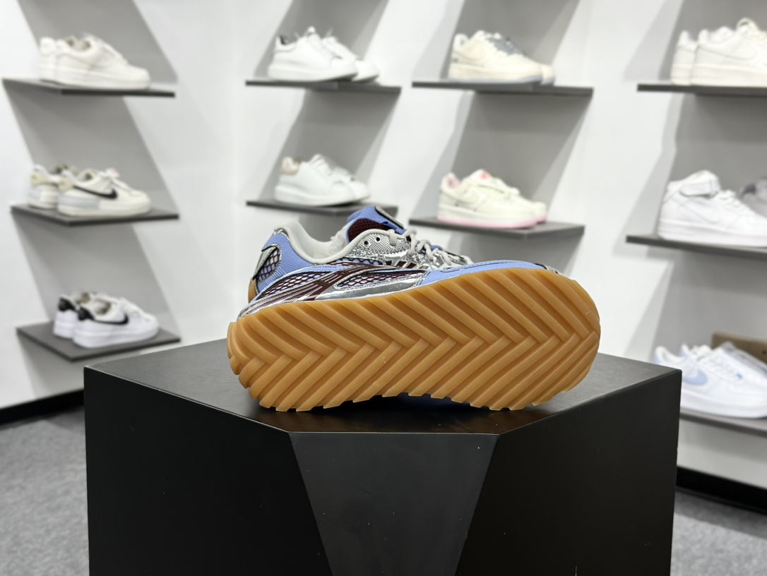 360 BOTTEGA VENETA BV 葆蝶家 王一博同款低帮休闲鞋