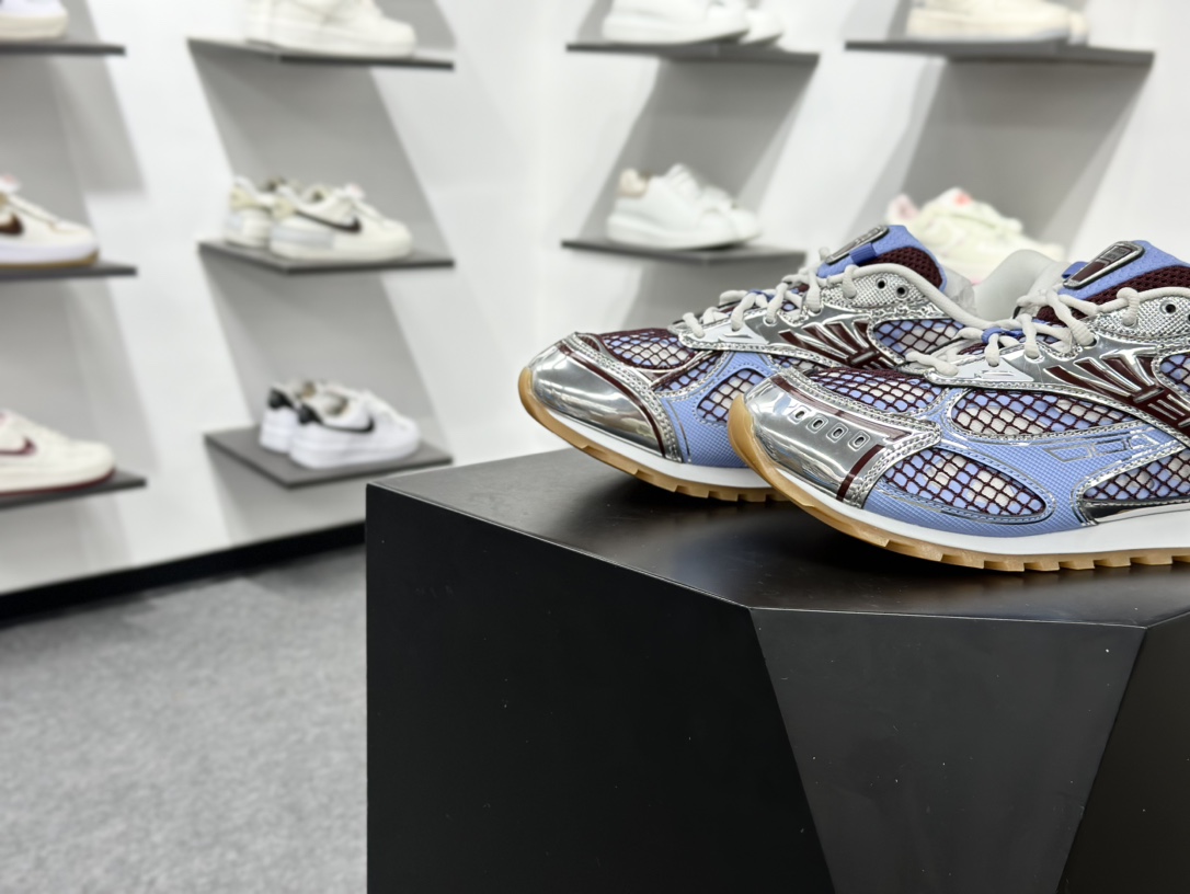 360 BOTTEGA VENETA BV 葆蝶家 王一博同款低帮休闲鞋