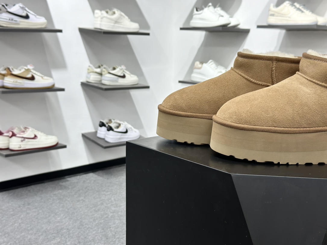 260 UGG 栗色 Mini厚底短筒5cm 小红书爆款 广州外贸大厂生产 鞋头到鞋垫真羊皮毛一体