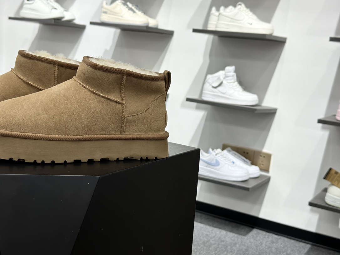 260 UGG 栗色 Mini厚底短筒3cm 小红书爆款 广州外贸大厂生产 鞋头到鞋垫真羊皮毛一体