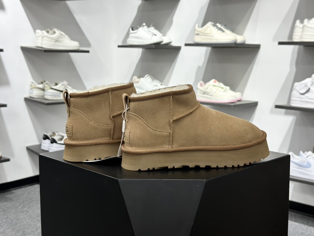 260 UGG 栗色 Mini厚底短筒3cm 小红书爆款 广州外贸大厂生产 鞋头到鞋垫真羊皮毛一体