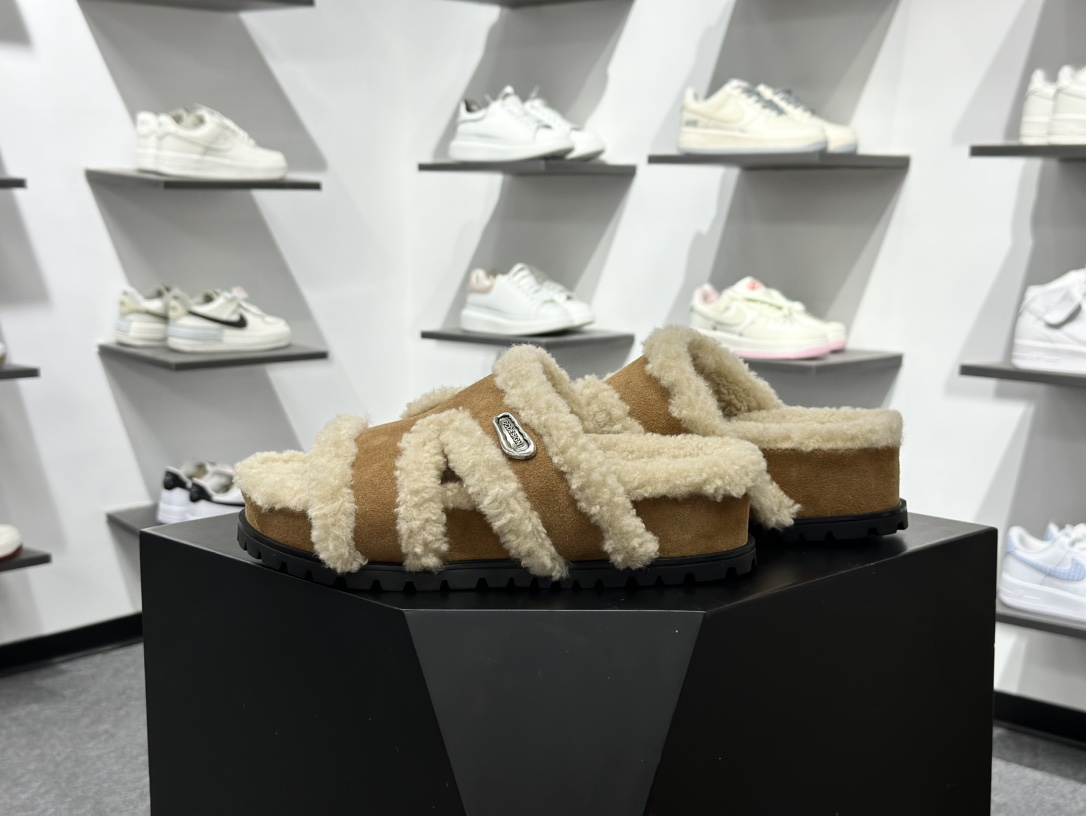 220 GG-CC GG-CC Chunky Low 厚底增高运动老爹鞋 G25Y9084B