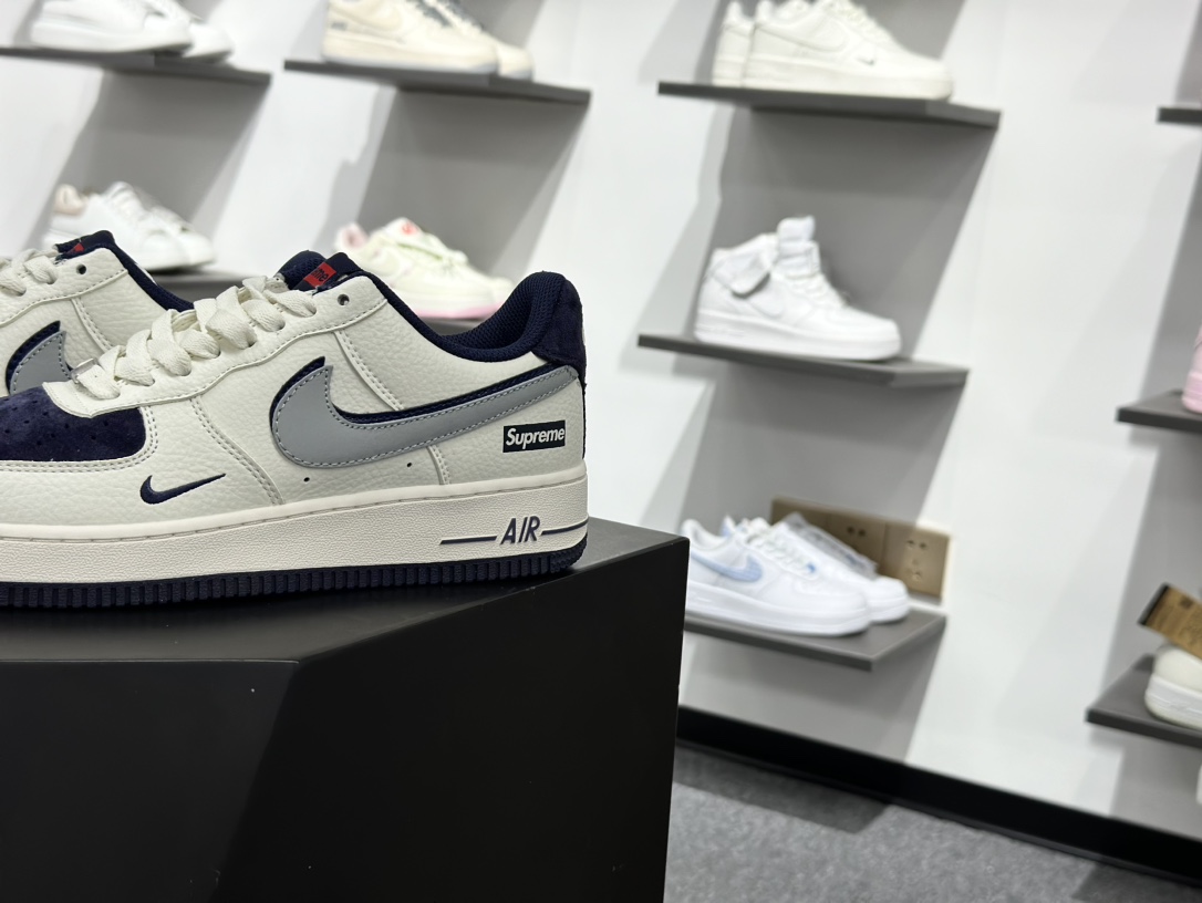 260 Nike Air Force 1 Low 07 x GIVENCHY 灰白小勾 KX2532-505