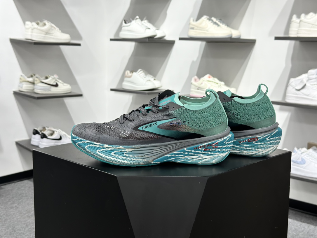 200 Brooks 布鲁克斯 Hyperion Elite 4 PB 超弹轻盈跑步鞋 低帮透气缓震支撑休闲运动慢跑鞋 100053 1D 136