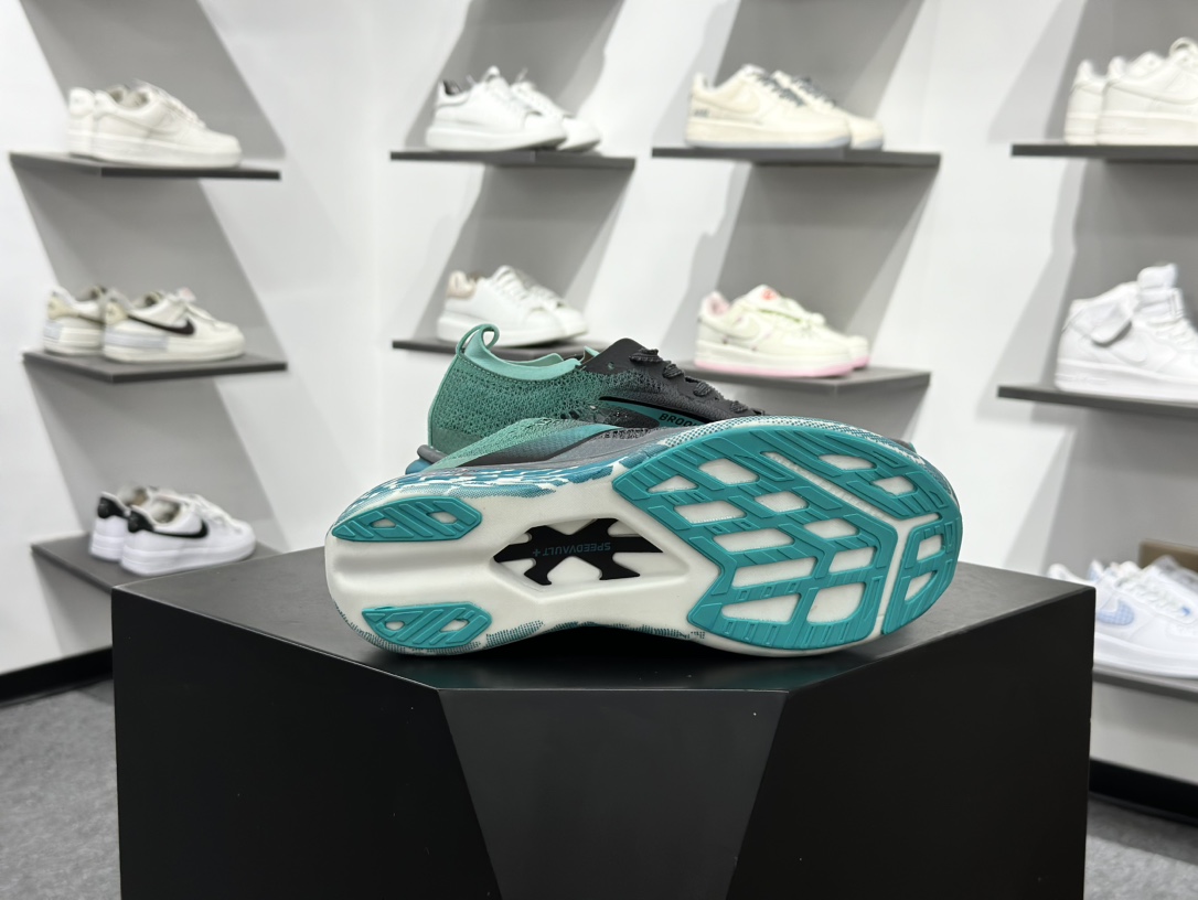 200 Brooks 布鲁克斯 Hyperion Elite 4 PB 超弹轻盈跑步鞋 低帮透气缓震支撑休闲运动慢跑鞋 100053 1D 136