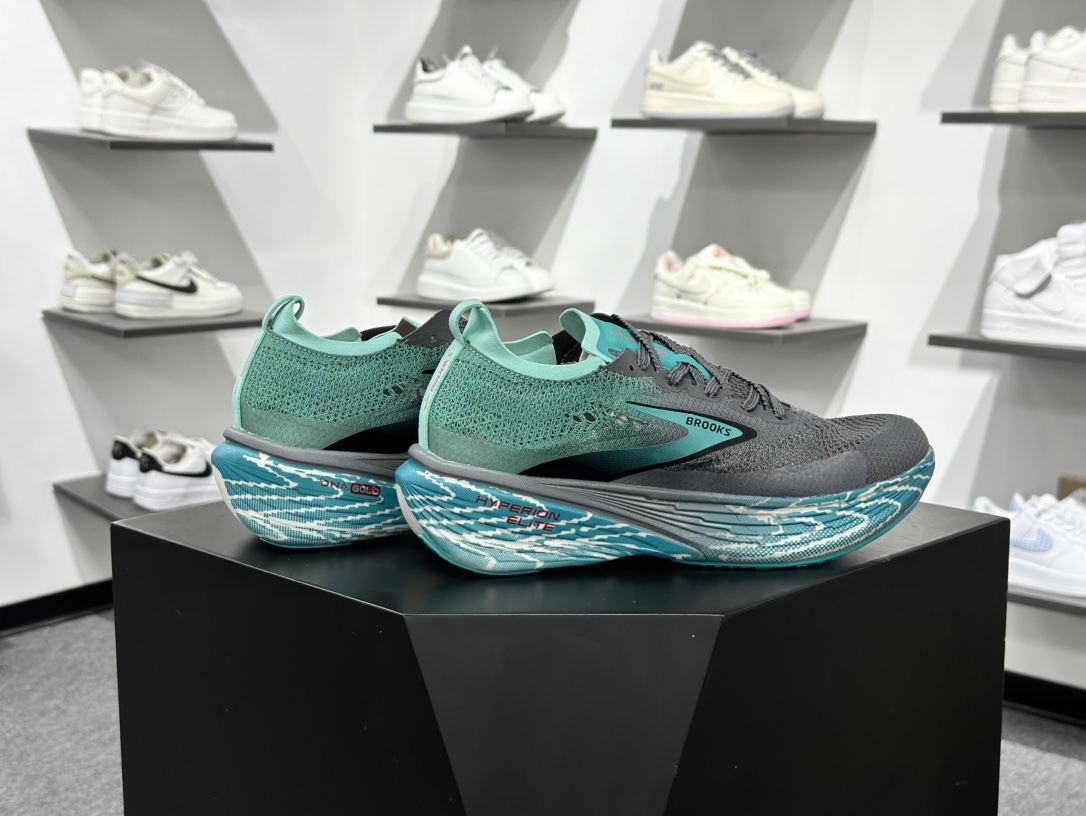 200 Brooks 布鲁克斯 Hyperion Elite 4 PB 超弹轻盈跑步鞋 低帮透气缓震支撑休闲运动慢跑鞋 100053 1D 136