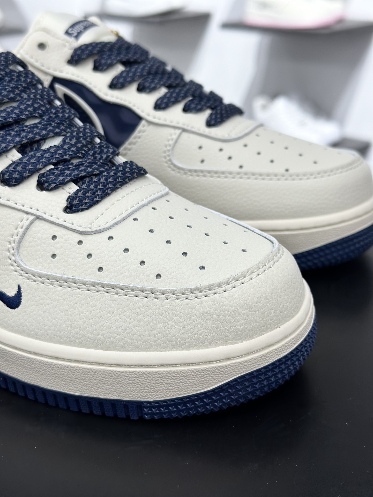 260 Nike Air Force 1 Low Supreme联名 XY2025-001