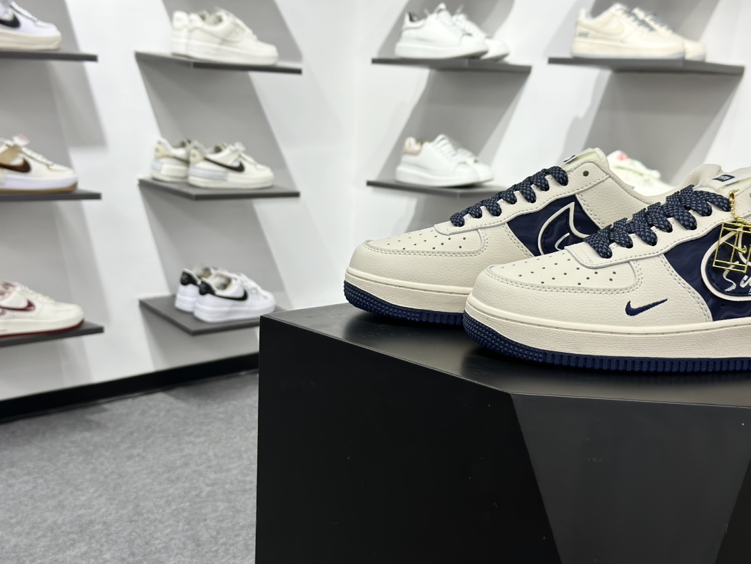 260 Nike Air Force 1 Low Supreme联名 XY2025-001