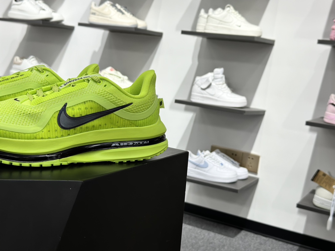 240 Nike Air Zoom Pegasus Premium RUN 耐克 新款气垫缓震休闲跑步鞋 HQ2592-700