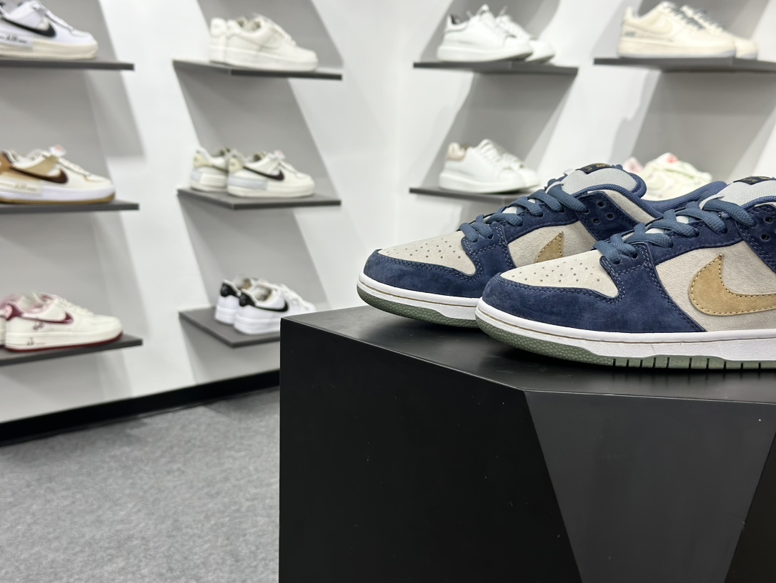 Nike Dunk SB “Polar Fog” 绒面革 蓝白 HF3063-002-莆田鞋,莆田鞋货源,高仿鞋,高仿鞋货源,安福档口,莆田高仿鞋,莆田鞋批发,高仿鞋批发,莆田高仿运动鞋,高仿运动鞋,莆田运动鞋 Nike Dunk SB “Polar Fog” 绒面革 蓝白 HF3063-002