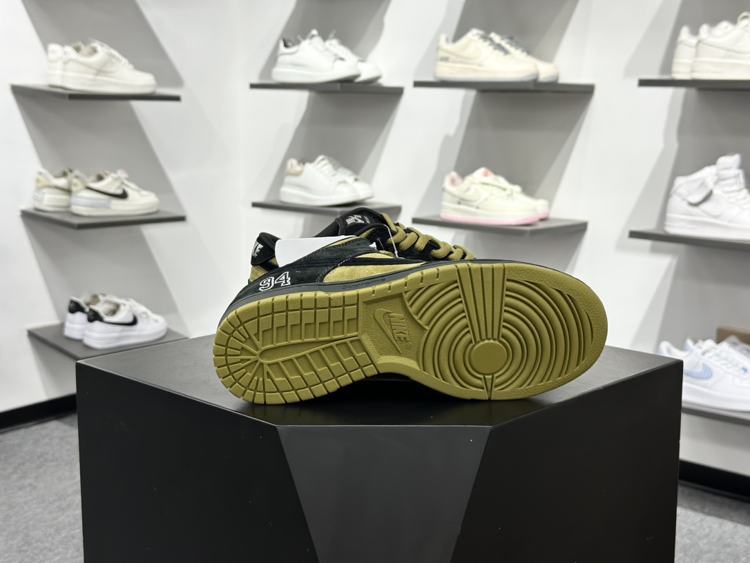 220 Nike Dunk Low Retro ‘联名黑棕’ HQ8487-300