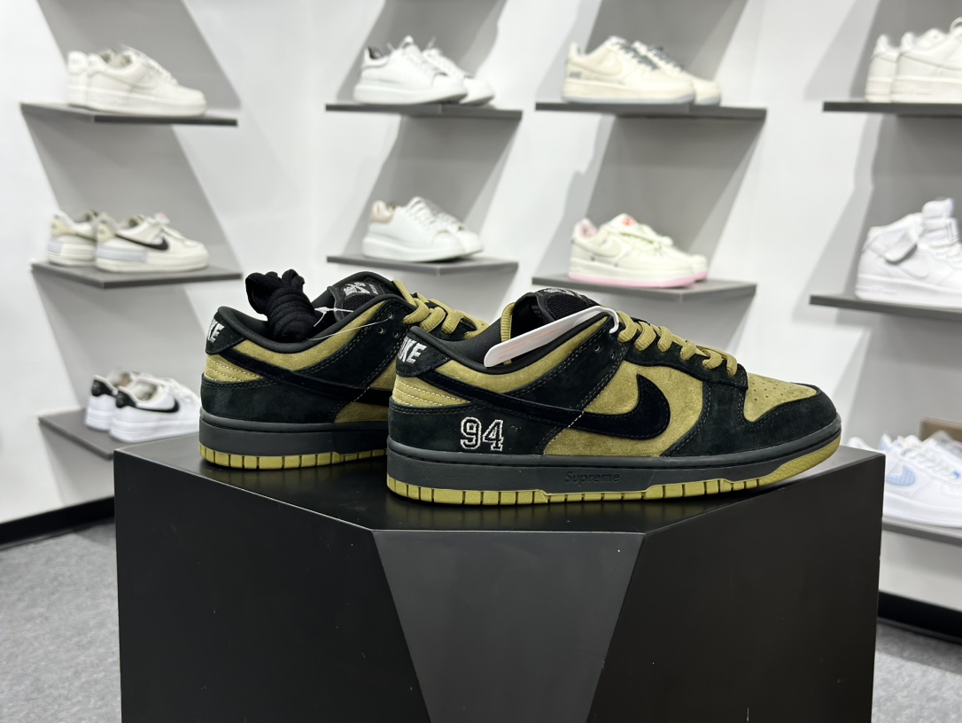 220 Nike Dunk Low Retro ‘联名黑棕’ HQ8487-300