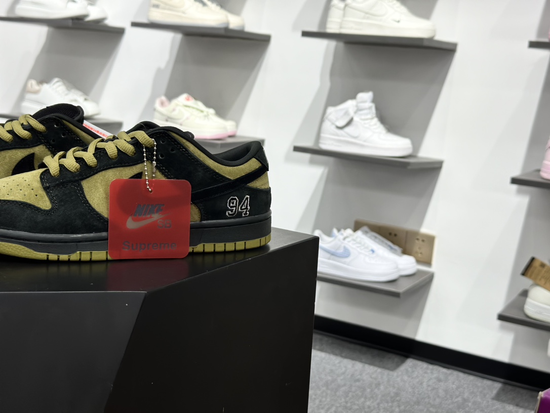 220 Nike Dunk Low Retro ‘联名黑棕’ HQ8487-300
