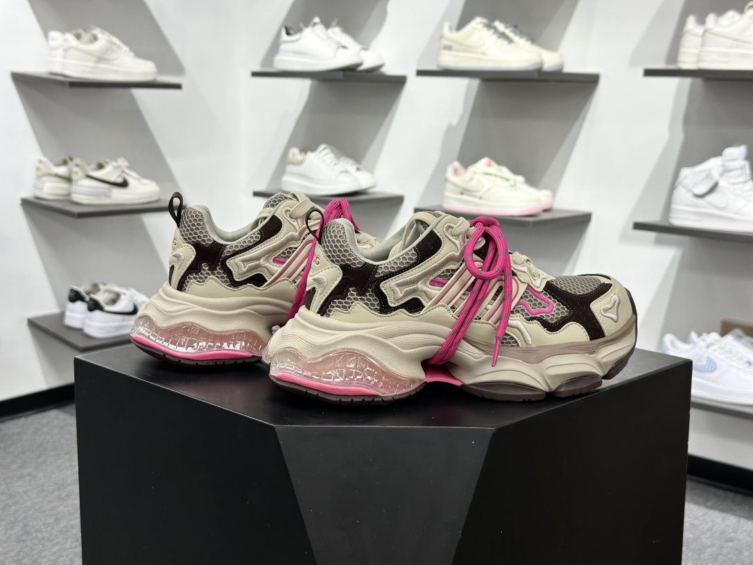 张艺凡同款GGCC反叛星球2025秋季新款做旧老爹鞋女厚底休闲鞋