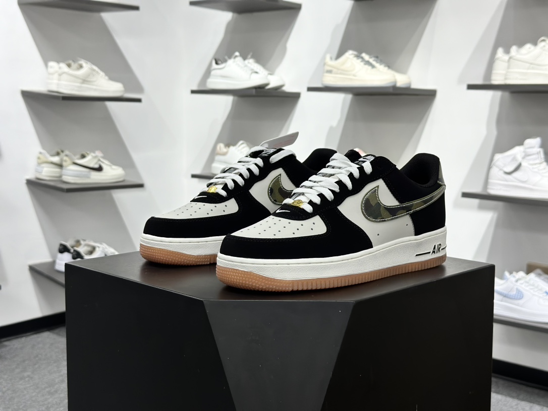 180 Nike AIR FORCE 1 LOW RETRO HQ1967-100