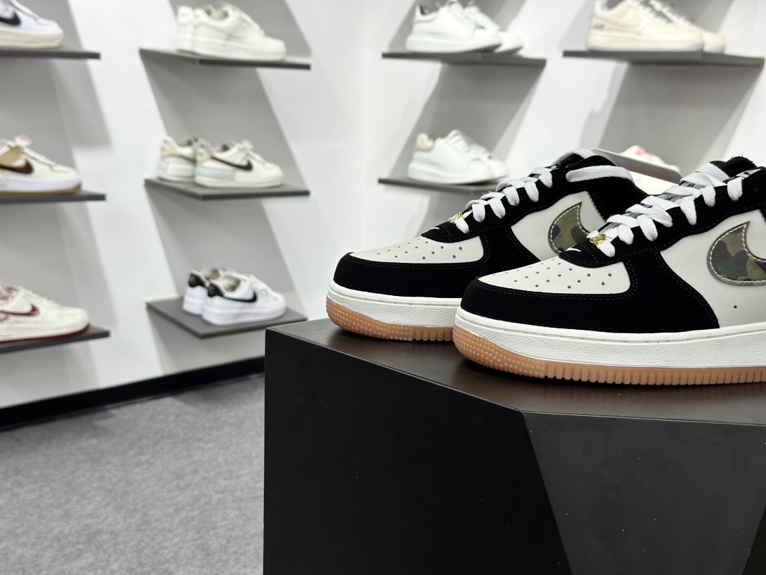 180 Nike AIR FORCE 1 LOW RETRO HQ1967-100