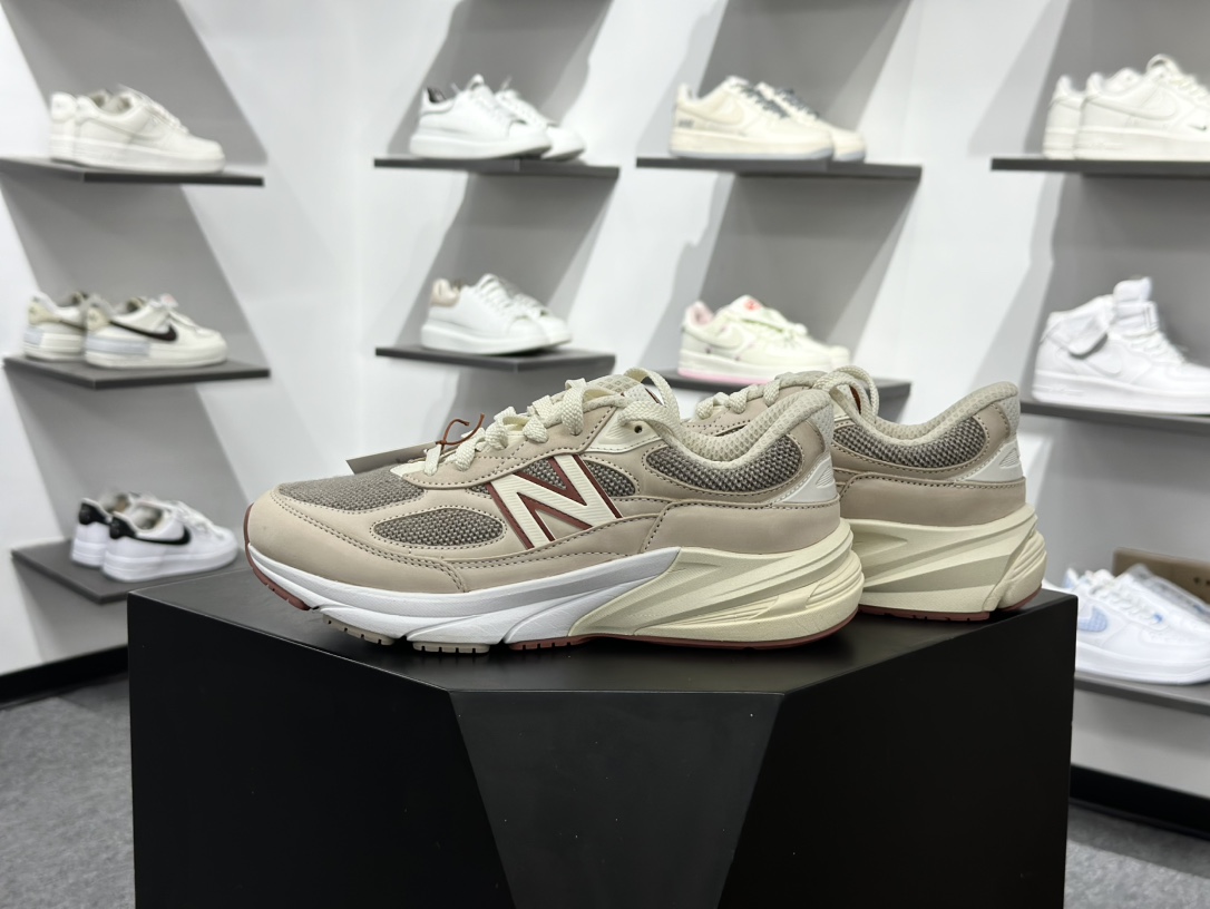 Loro Piana x New Balance 990系列 新百伦NB990V6 第六代总统复古慢跑鞋 联名灰酒红 U990LO6 Loro Piana x New Balance 990系列 新百伦NB990V6 第六代总统复古慢跑鞋 联名灰酒红 U990LO6