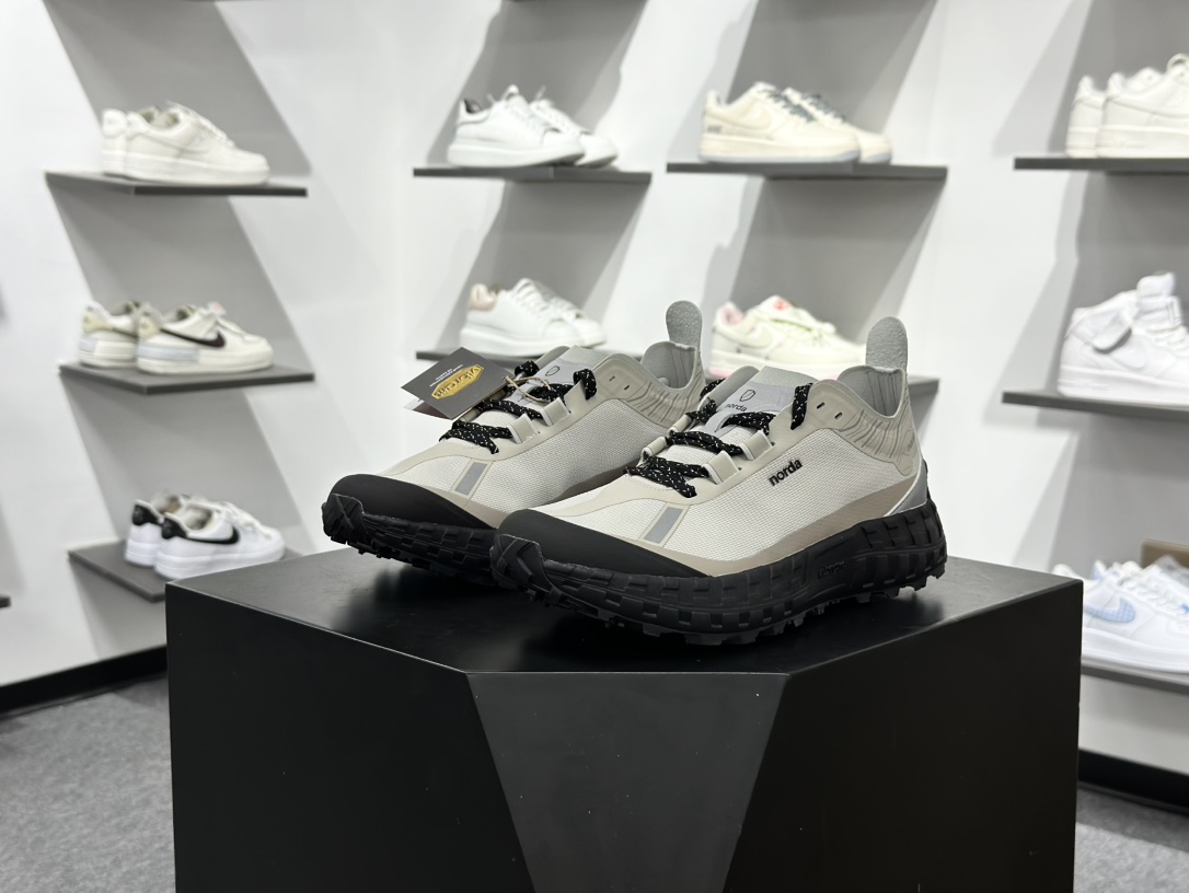NORDA 001 G+ 轻便户外运动鞋 惊喜不断 两大王牌合作款休闲跑鞋